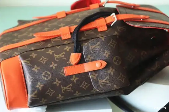 VUITTON MM LOUIS CHRISTOPHER 0531